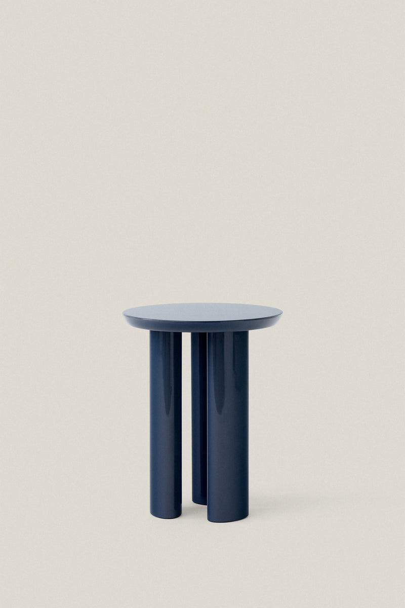 Tung Side Table – Sculptural Simplicity