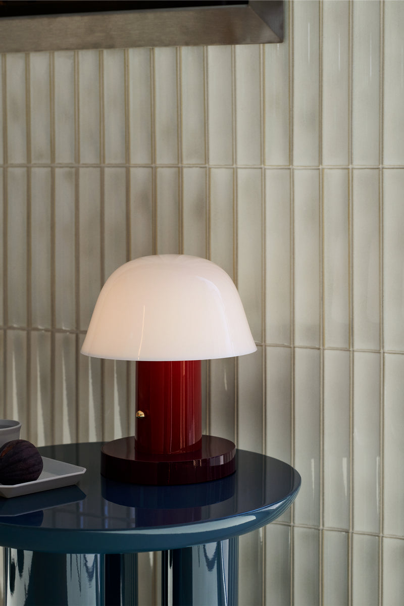 Tung Side Table – Sculptural Simplicity