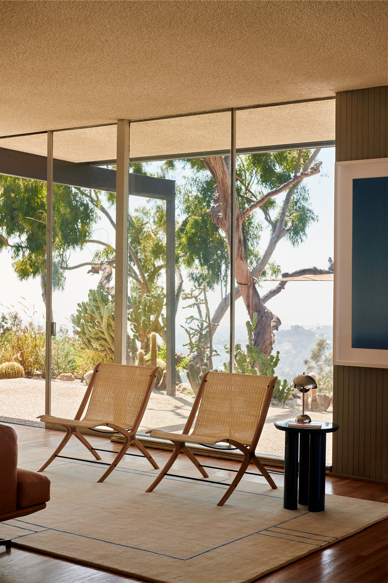 Tung Side Table – Sculptural Simplicity